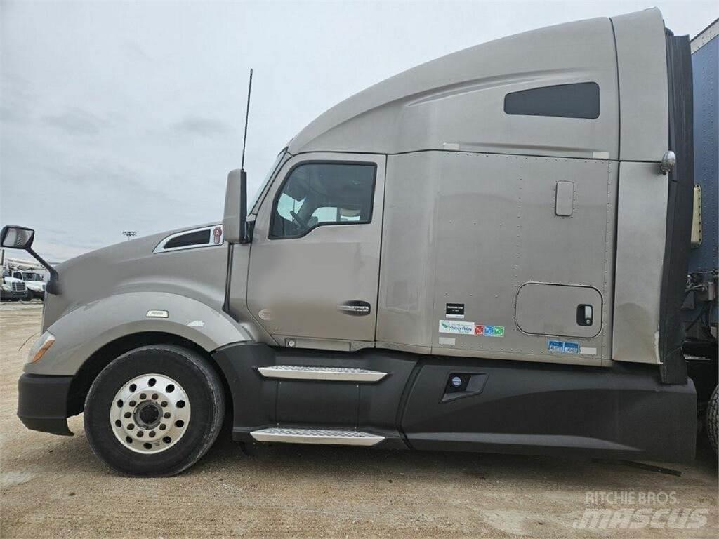 Kenworth T680 Tractor Units
