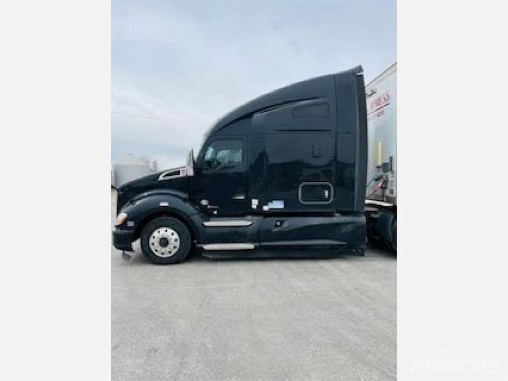 Kenworth T680 Tractor Units