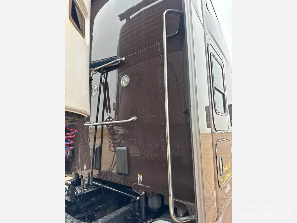 Kenworth T680 Tractor Units