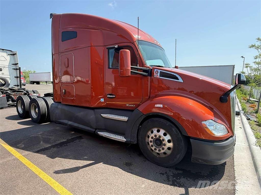 Kenworth T680 Tractor Units