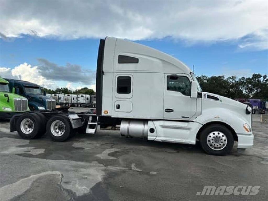 Kenworth T680 Tractor Units