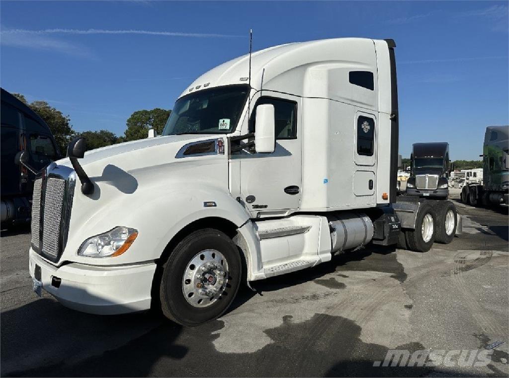 Kenworth T680 Tractor Units