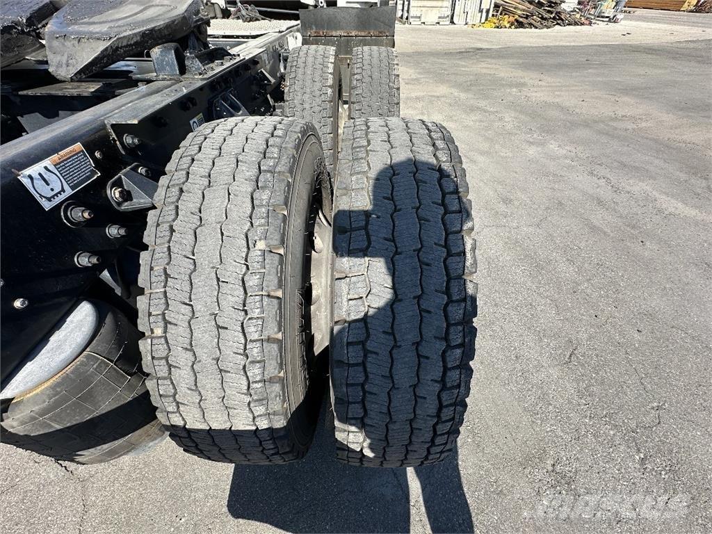 Kenworth T680 Tractor Units