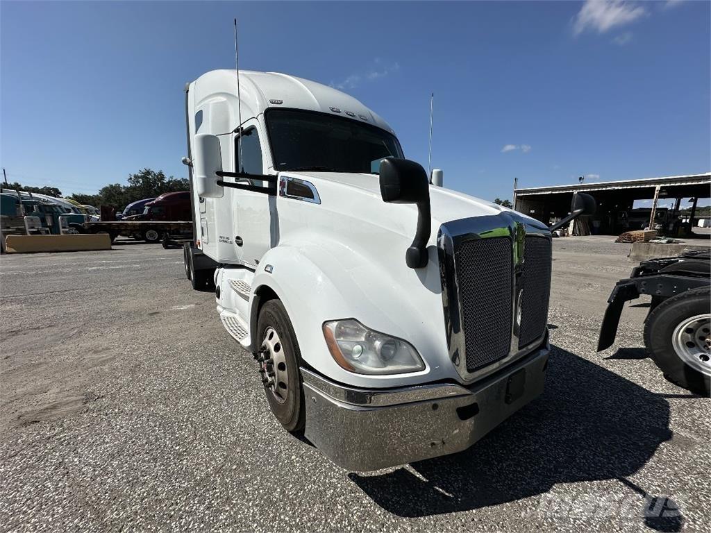 Kenworth T680 Tractor Units