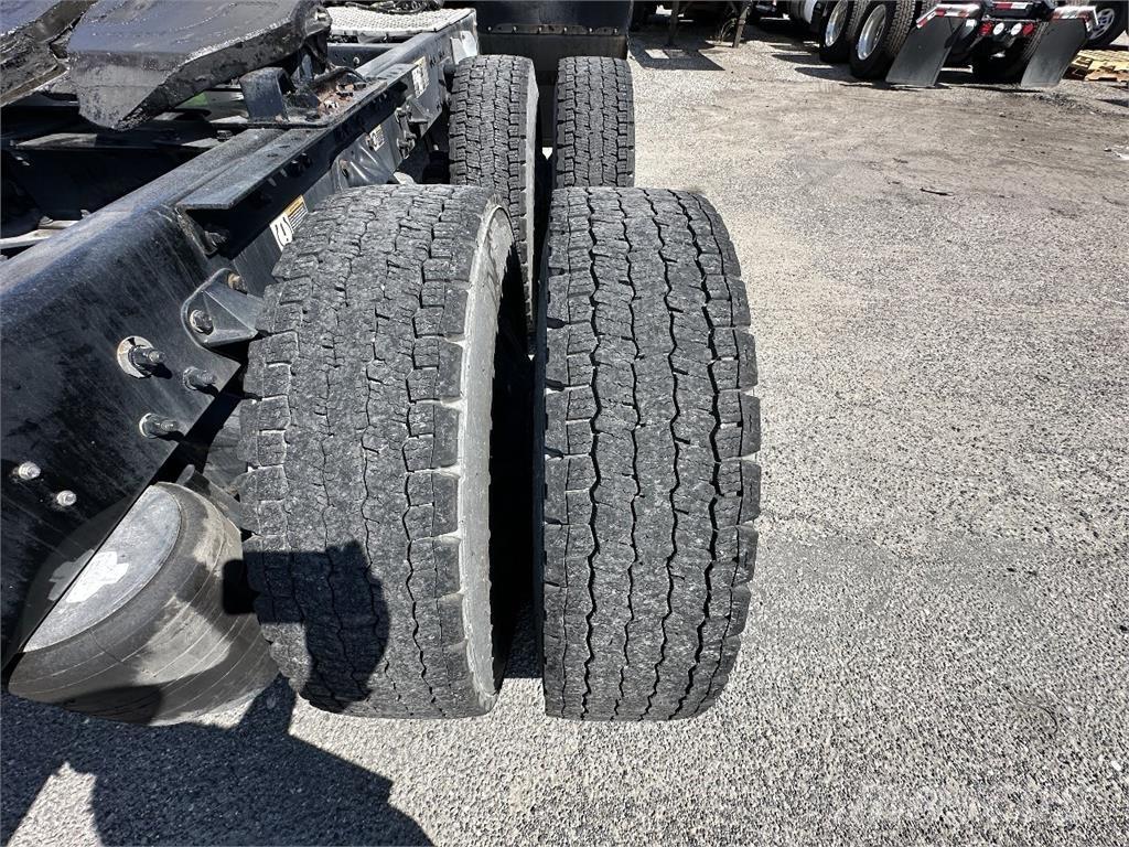 Kenworth T680 Tractor Units