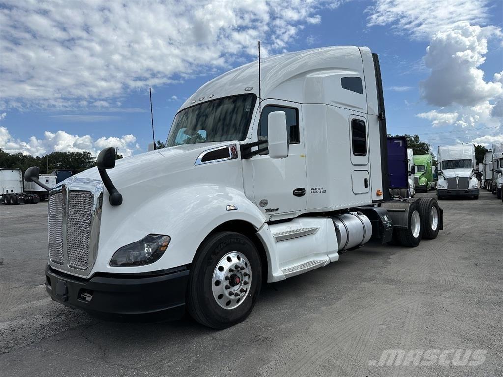 Kenworth T680 Tractor Units
