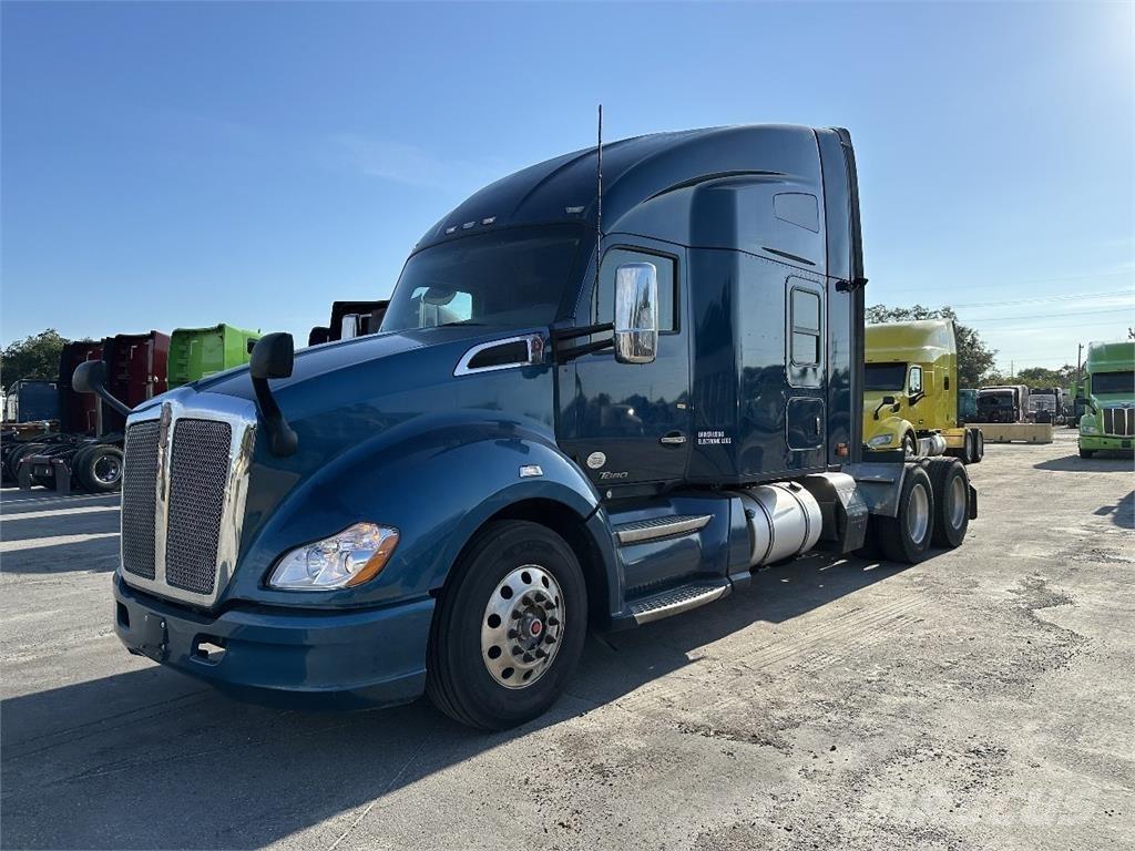 Kenworth T680 Tractor Units