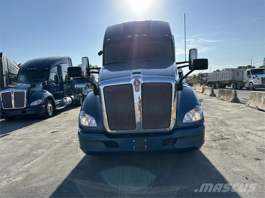 Kenworth T680 Tractor Units