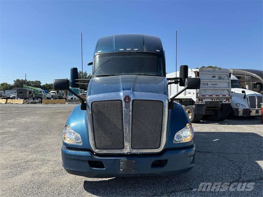 Kenworth T680 Tractor Units
