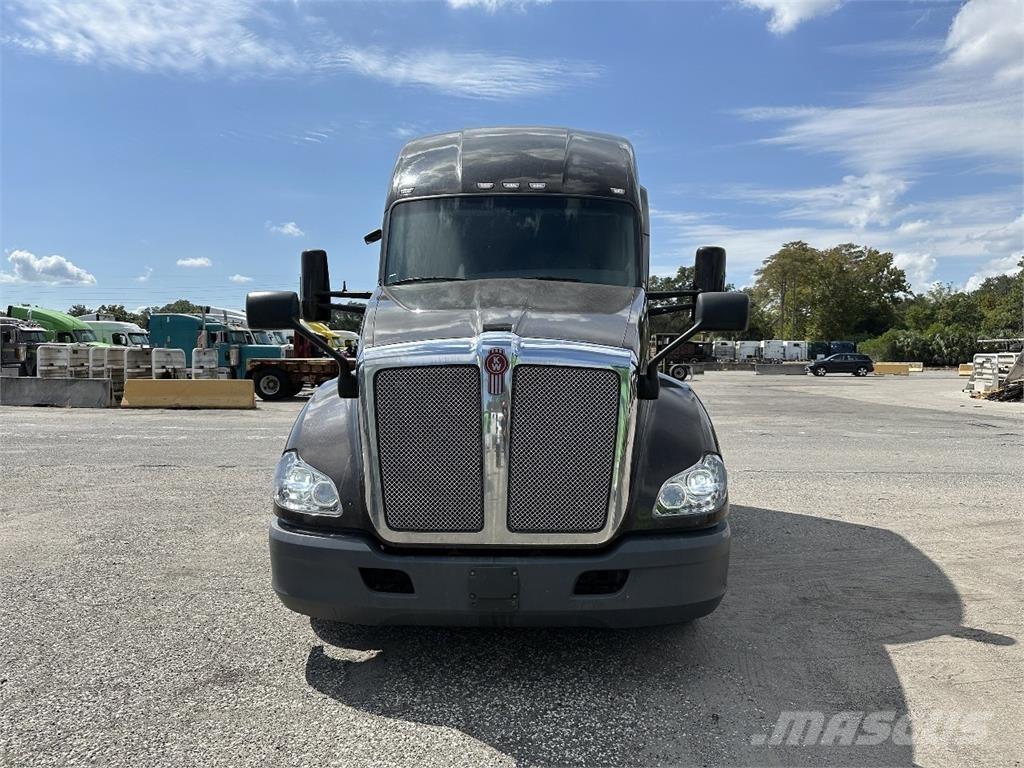 Kenworth T680 Tractor Units