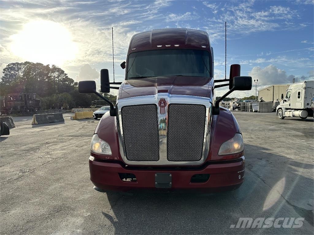 Kenworth T680 Tractor Units