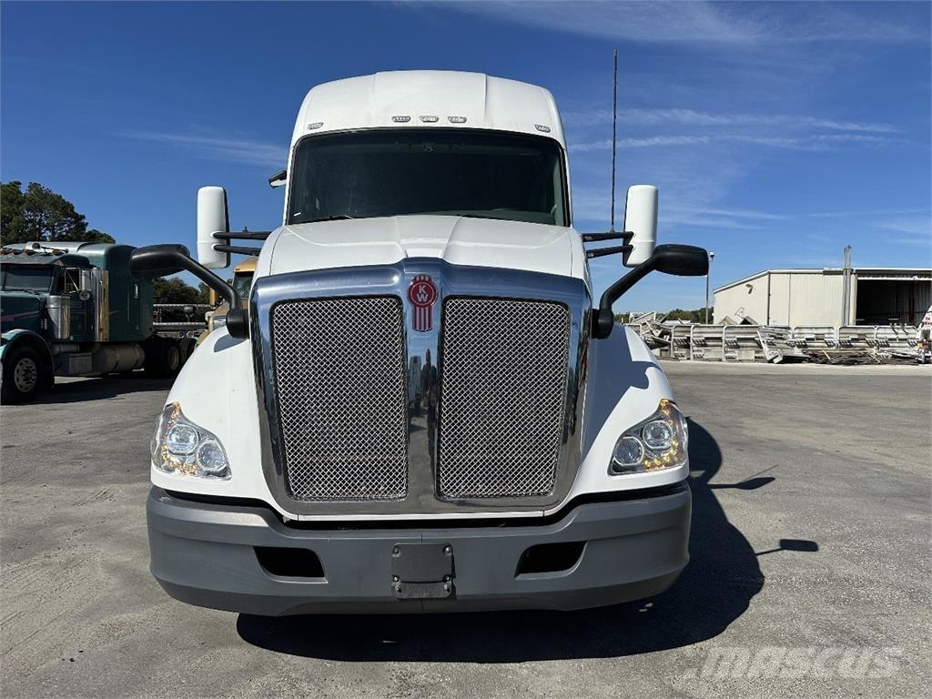 Kenworth T680 Tractor Units
