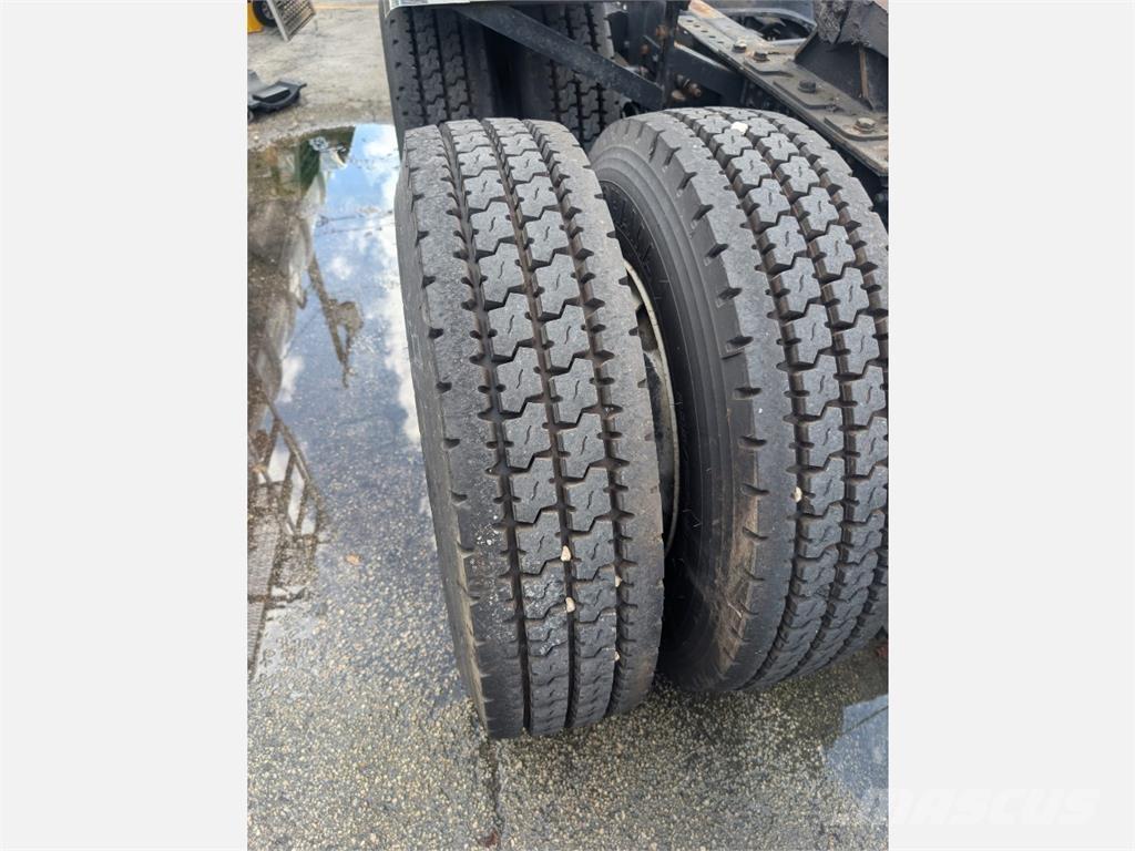 Kenworth T680 Tractor Units