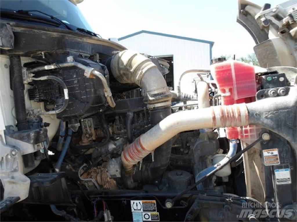 Kenworth T880 Tractor Units