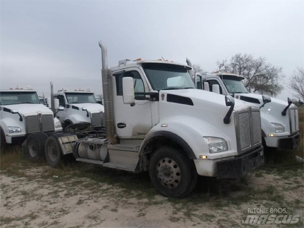 Kenworth T880 Tractor Units