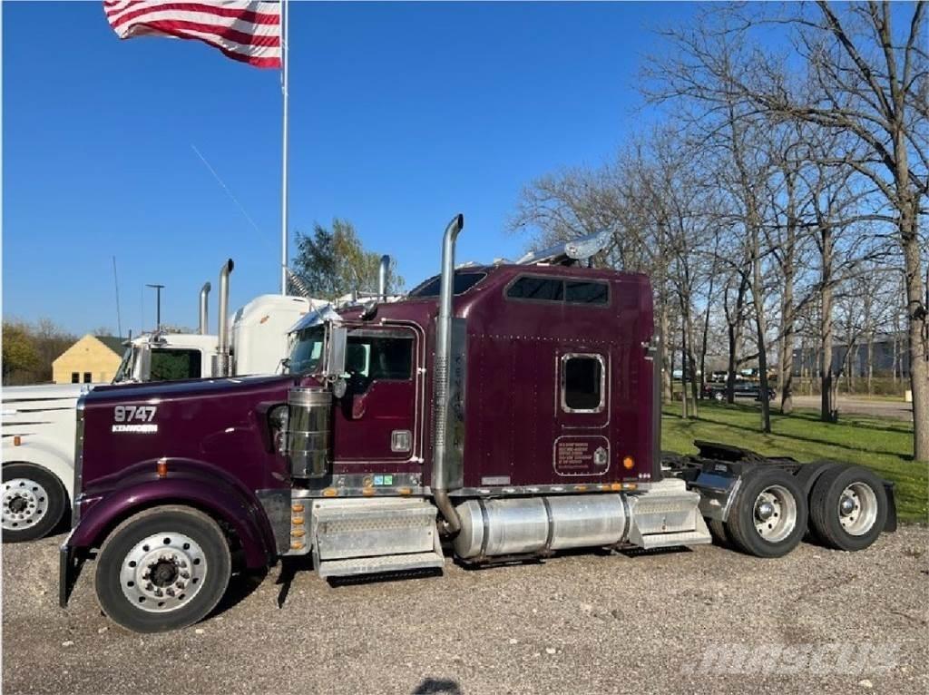 Kenworth W900 Tractor Units