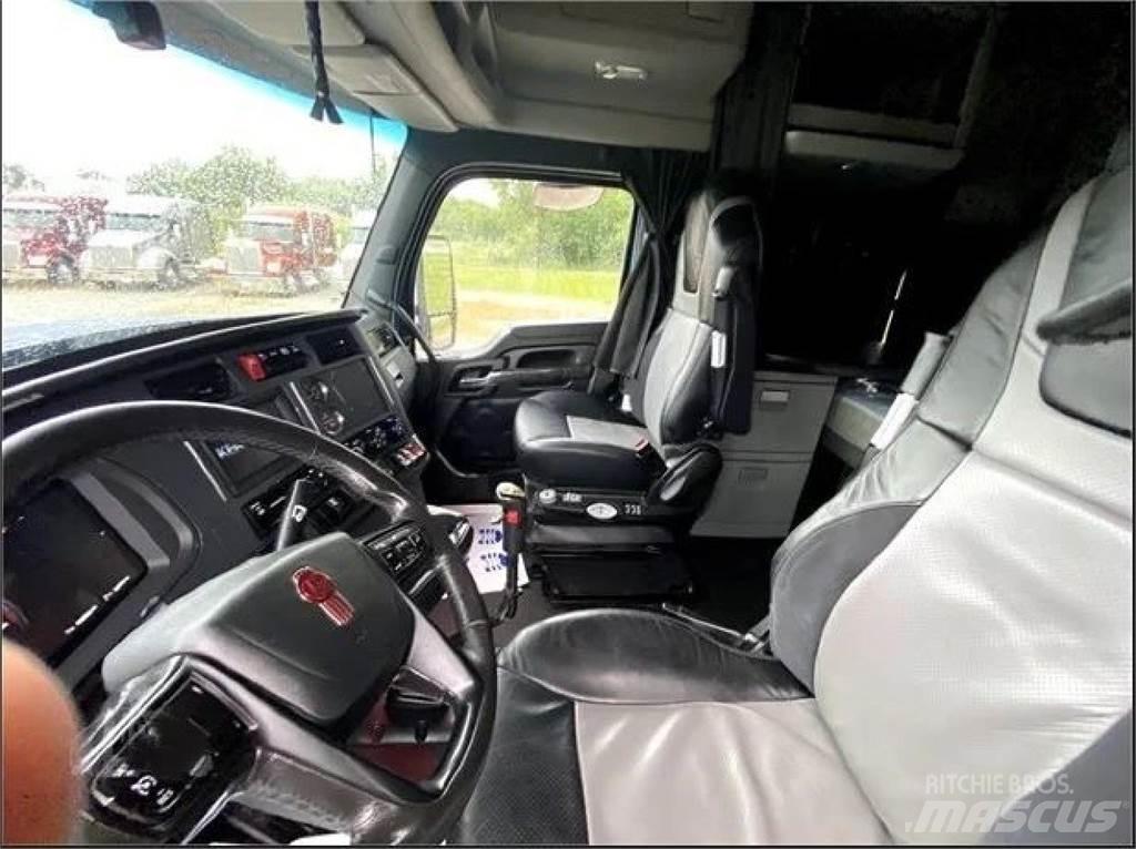 Kenworth W990 Tractor Units
