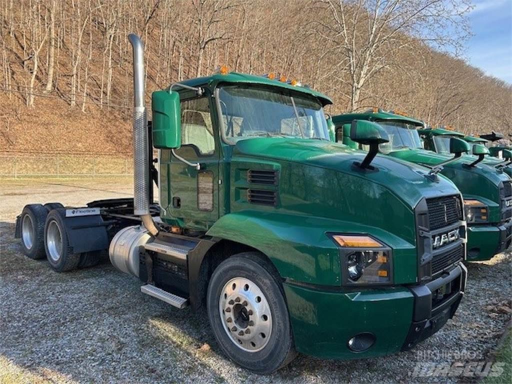 Mack AN64T Tractor Units