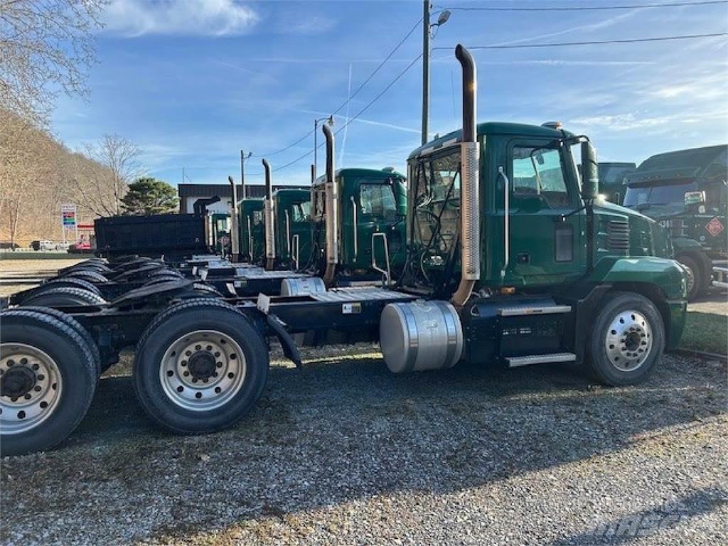 Mack AN64T Tractor Units