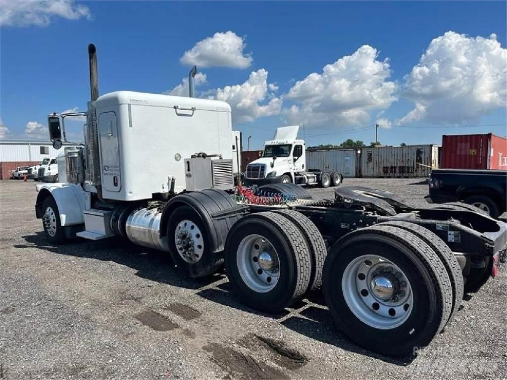 Peterbilt 389 Tractor Units
