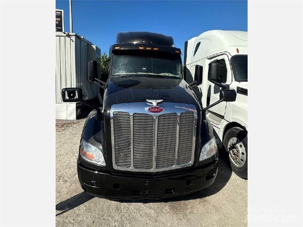 Peterbilt 579 Tractor Units