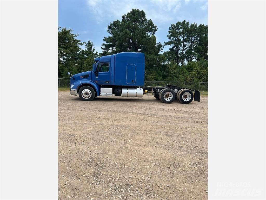 Peterbilt 579 Tractor Units