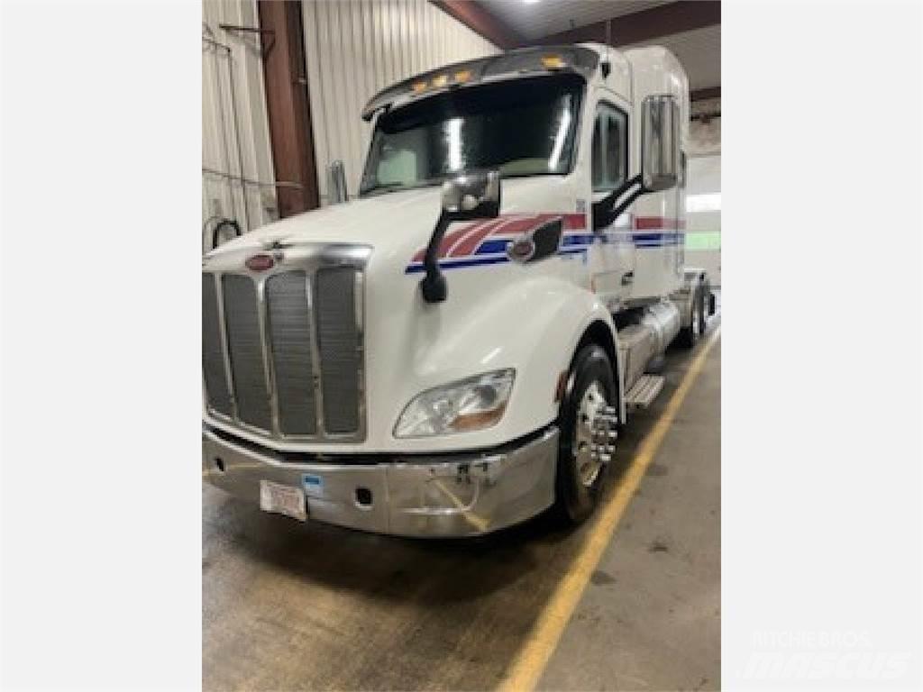Peterbilt 579 Tractor Units