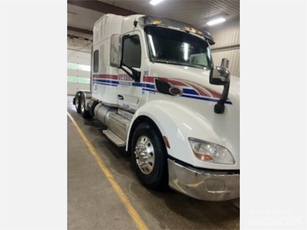 Peterbilt 579 Tractor Units
