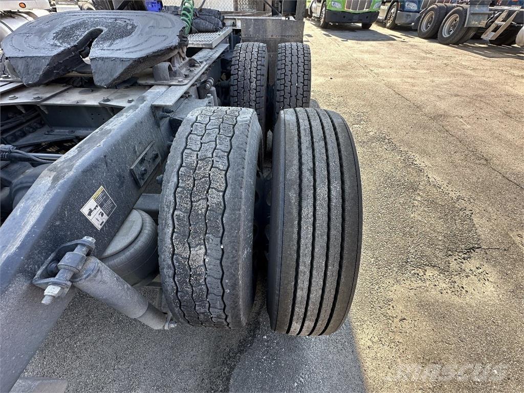 Peterbilt 579 Tractor Units