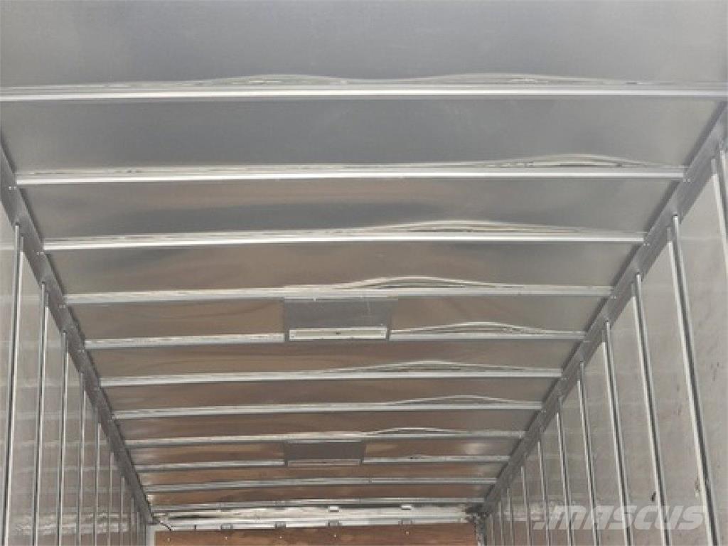 Utility VS1DC 32' Box body trailers