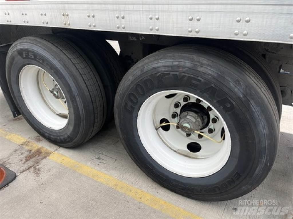 Utility VS2DX 36' Box body trailers