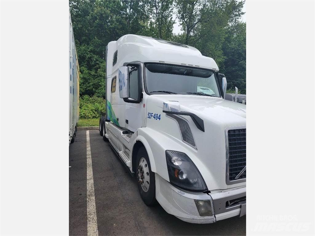 Volvo VNL64T780 Tractor Units