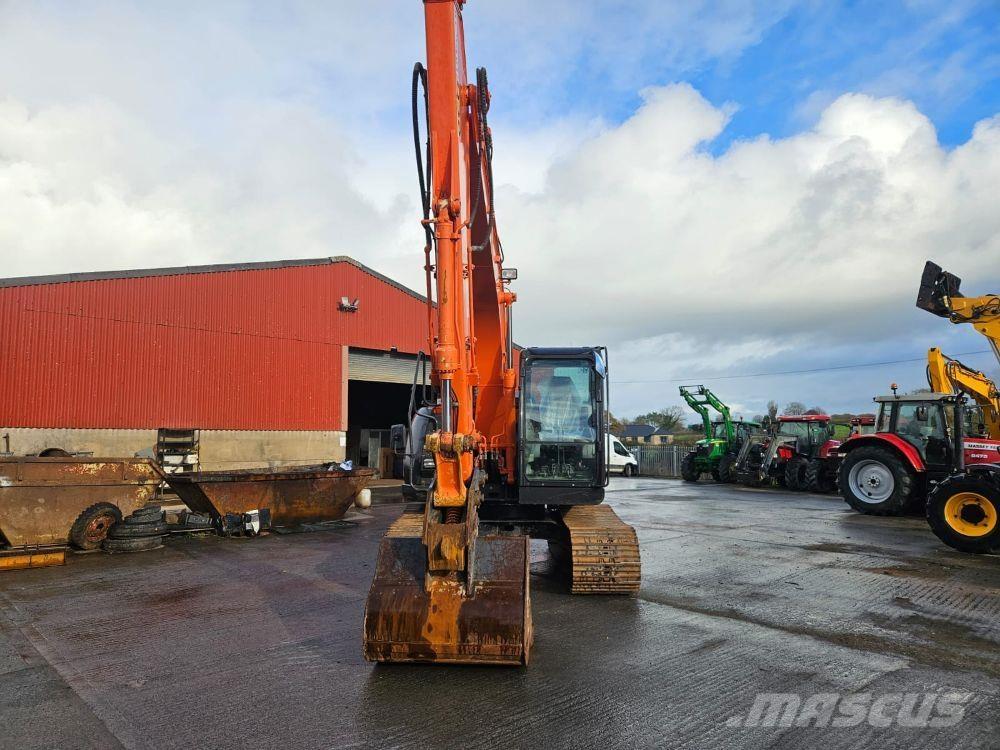 Hitachi ZX135 Crawler excavators