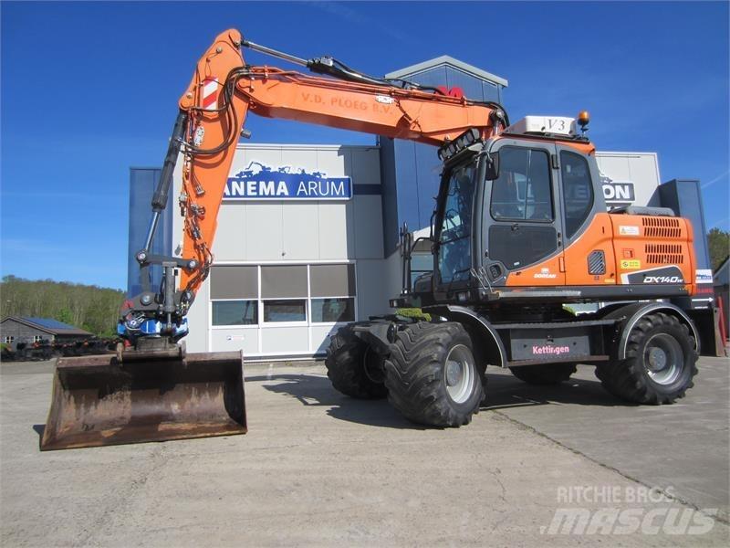 Doosan DX140W-3 Wheeled excavators
