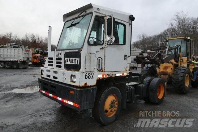 Capacity TJ5000 Terminal tractors