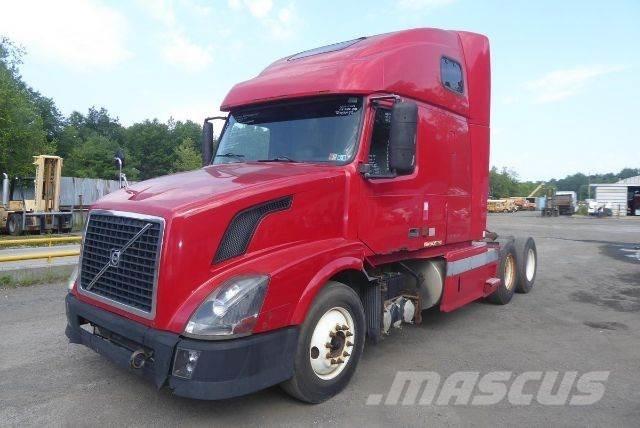 Volvo VNL64T Tractor Units
