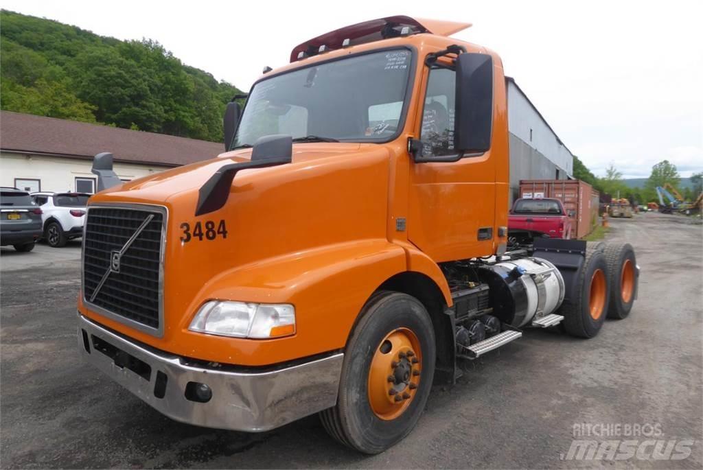 Volvo VNM64T Chassis Cab trucks