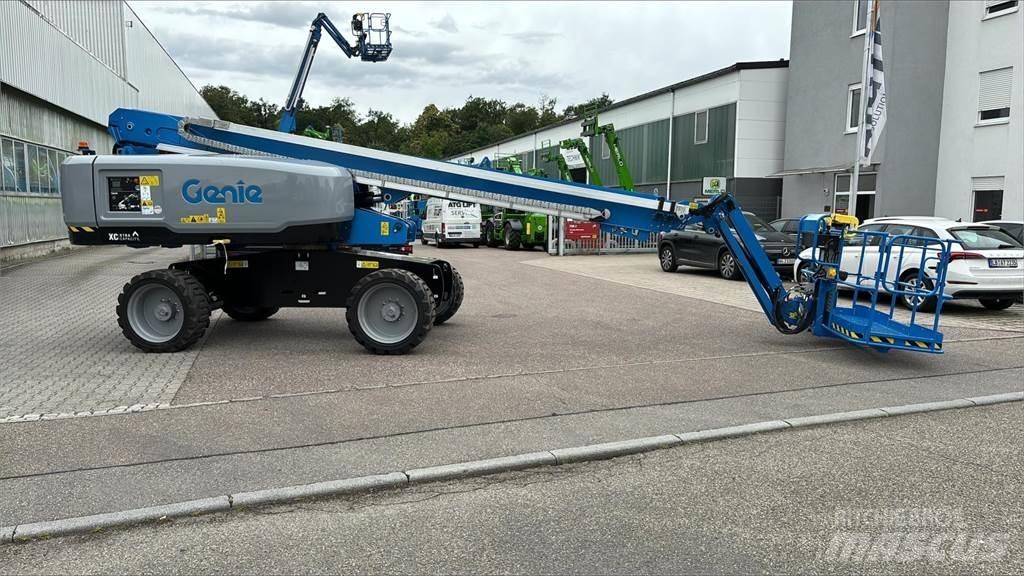 Genie S-65 XC Articulated boom lifts