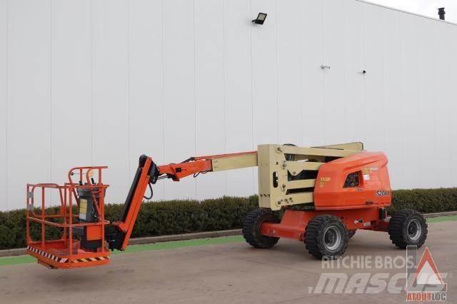 JLG 520AJ Articulated boom lifts