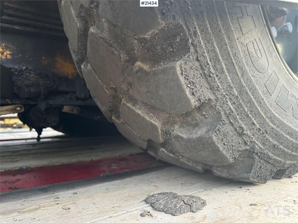 CAT AP 300 Asphalt pavers