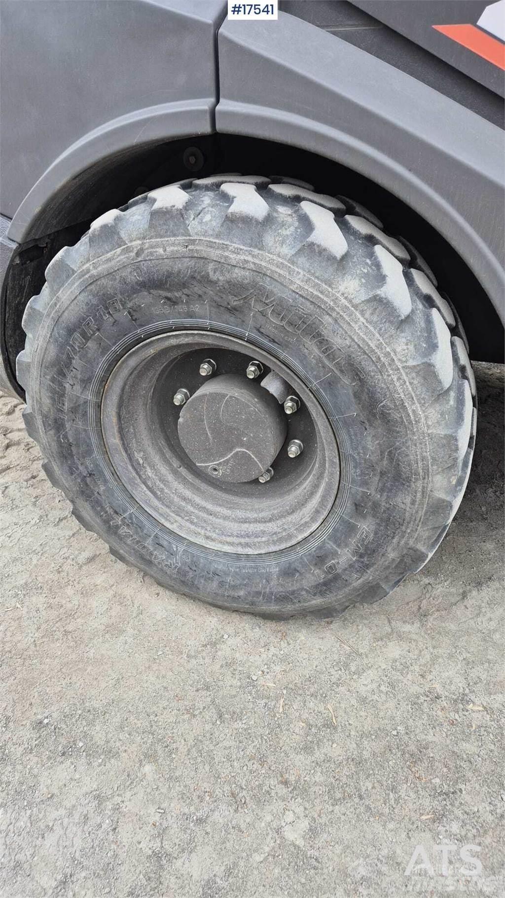 Hitachi ZW 75 Wheel loaders