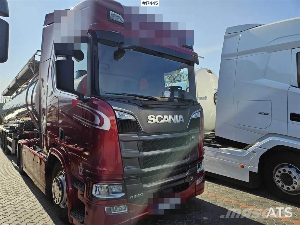 Scania R530 V8 Tractor Units