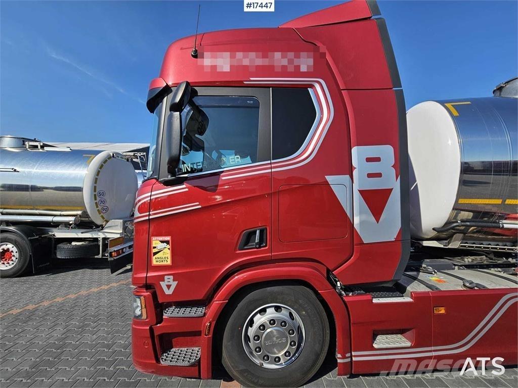 Scania R530 V8 Tractor Units