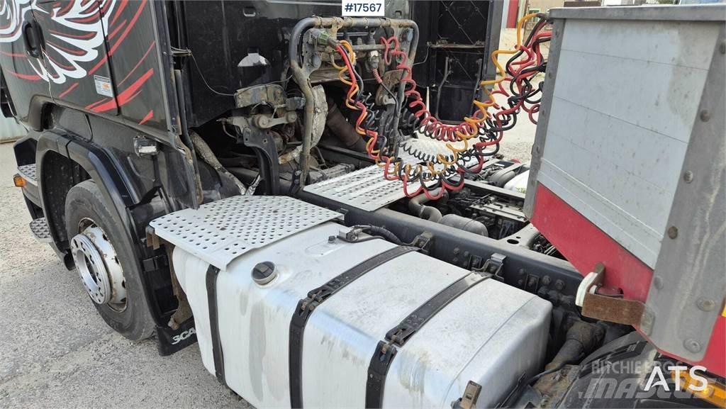 Scania R560 Tractor Units