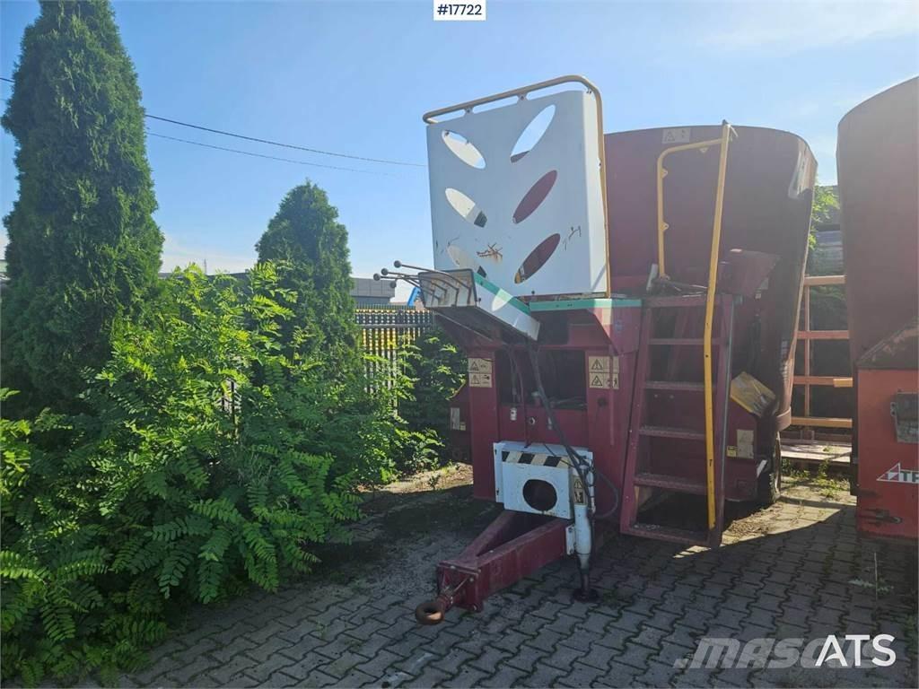Unifast M 12 Forage wagons