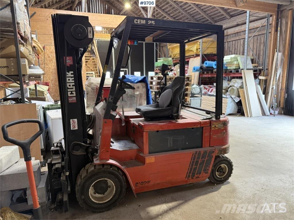 Clark CEM 25 Forklift trucks - others