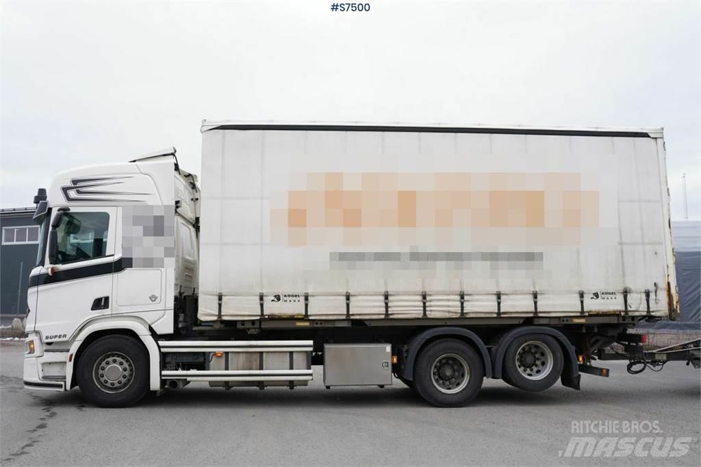 Scania R580 Box body trucks