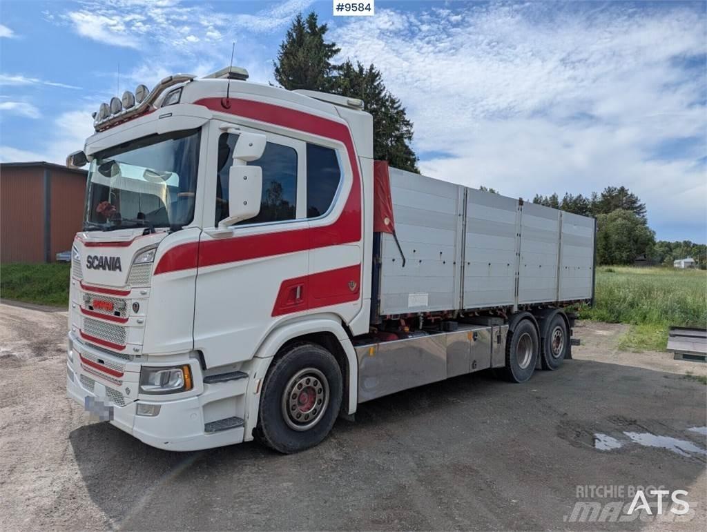 Scania R580 6X2 Box body trucks
