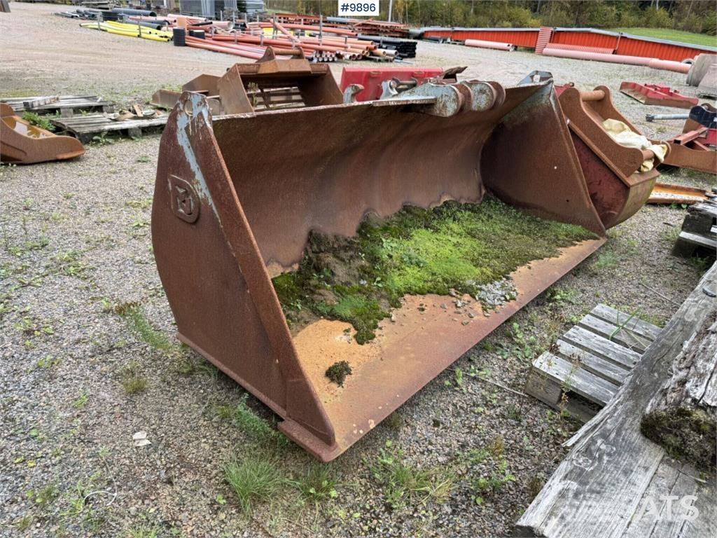 Viby Jern B20 Buckets