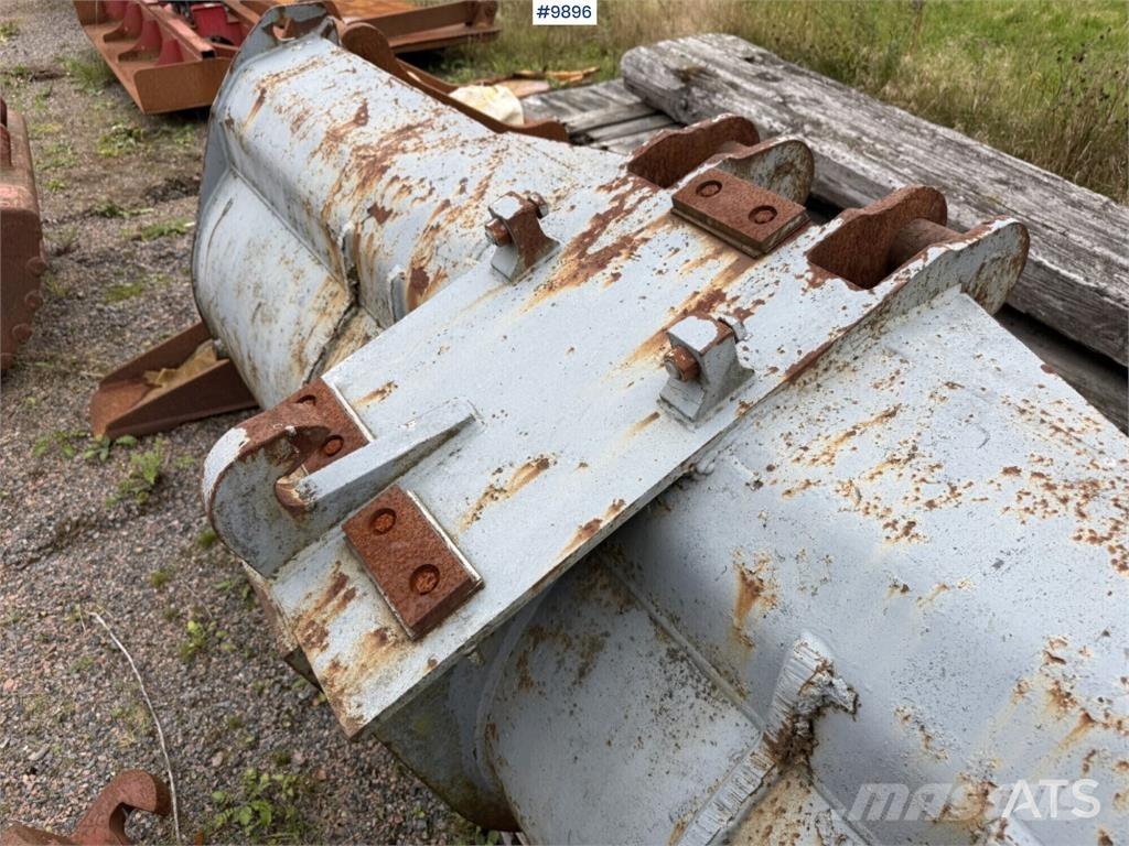 Viby Jern B20 Buckets